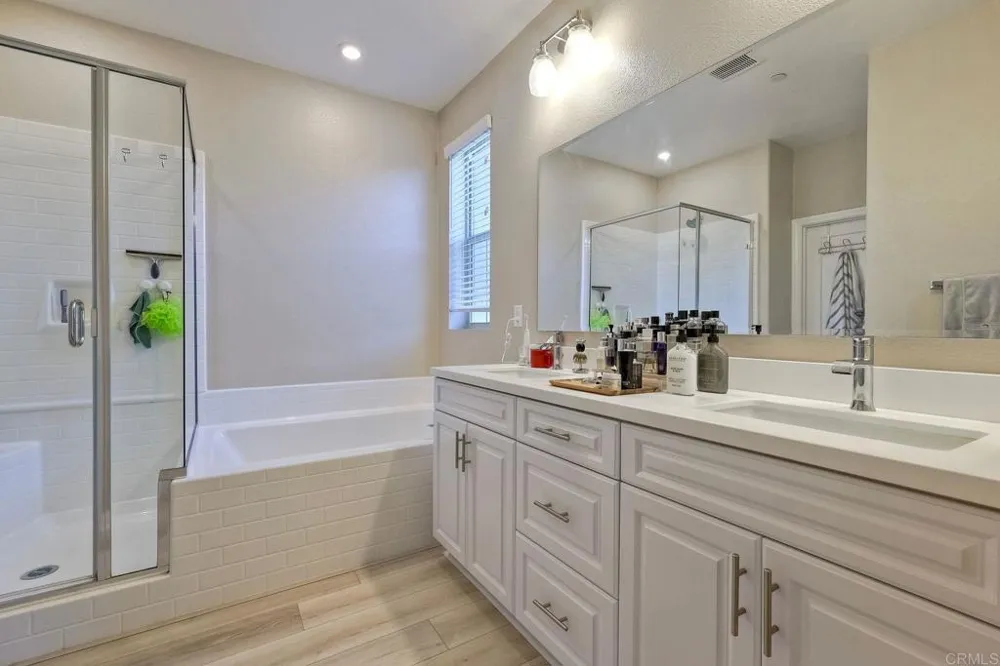 1715 Crabapple Way Oceanside, CA 92056