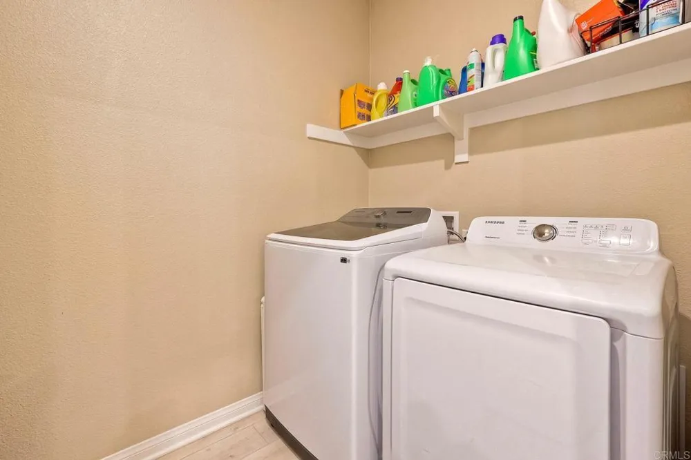 1715 Crabapple Way Oceanside, CA 92056