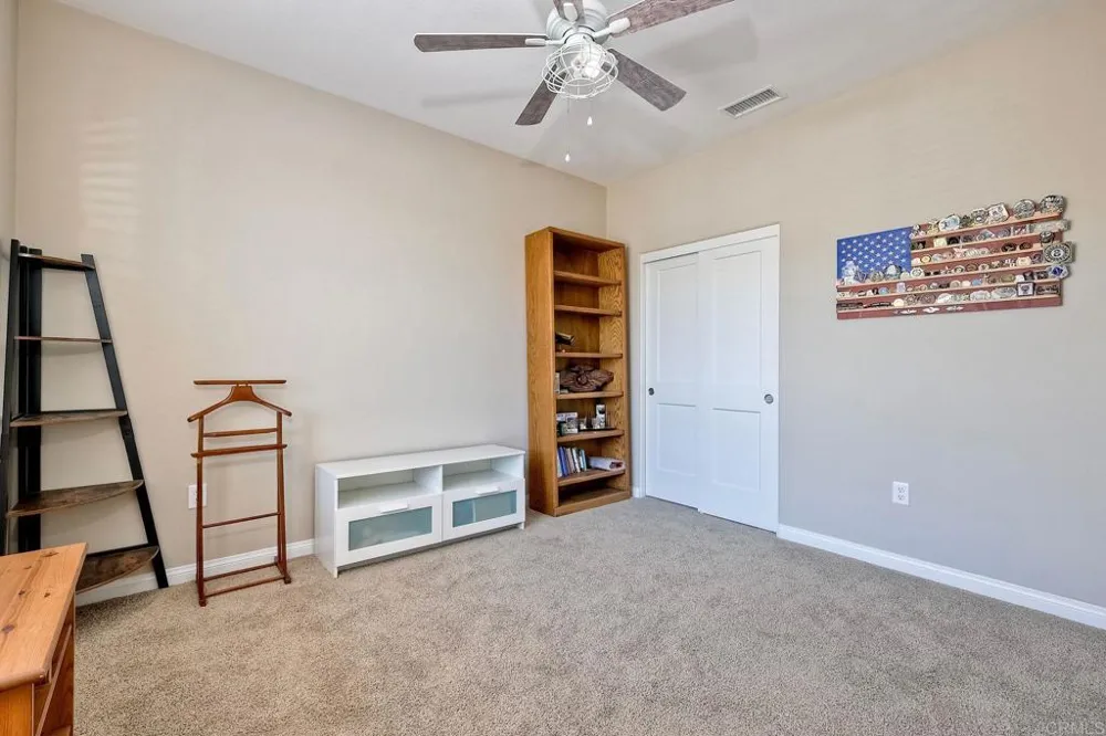 1715 Crabapple Way Oceanside, CA 92056