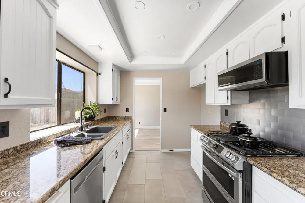 3010 Leeward Way Oxnard, CA 93035