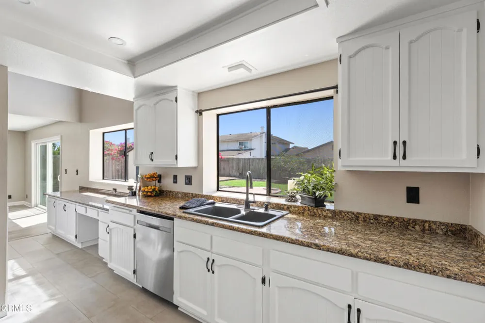 3010 Leeward Way Oxnard, CA 93035