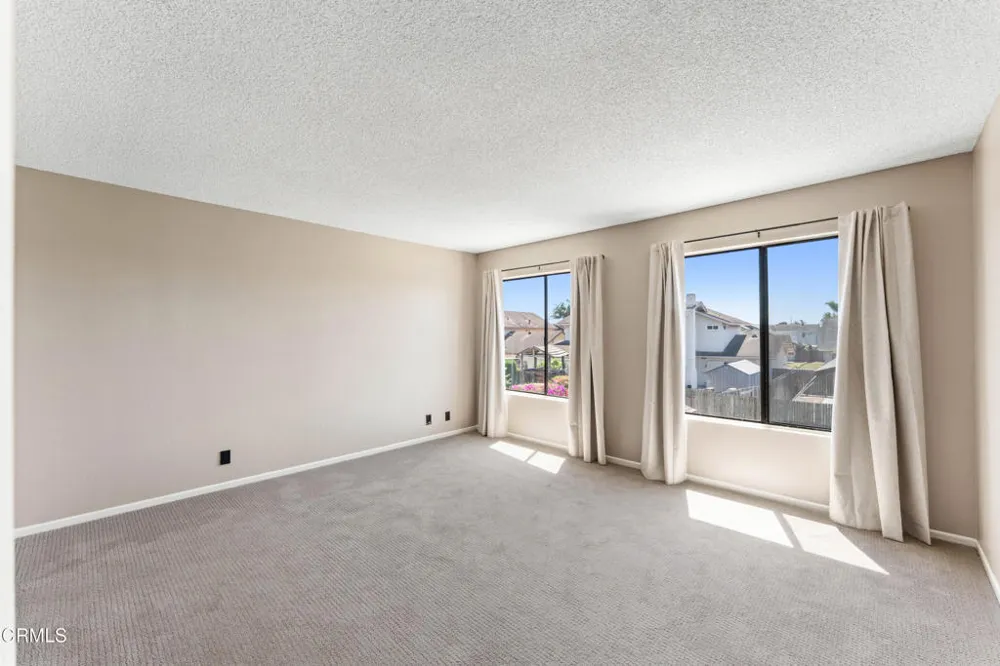 3010 Leeward Way Oxnard, CA 93035