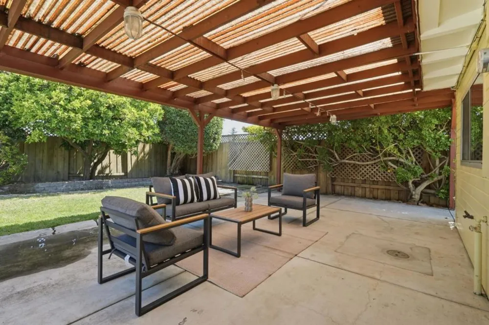 1503 Cobb Street San Mateo, CA 94401