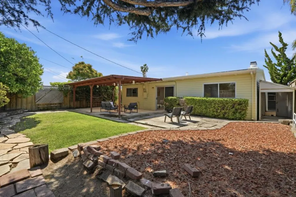1503 Cobb Street San Mateo, CA 94401