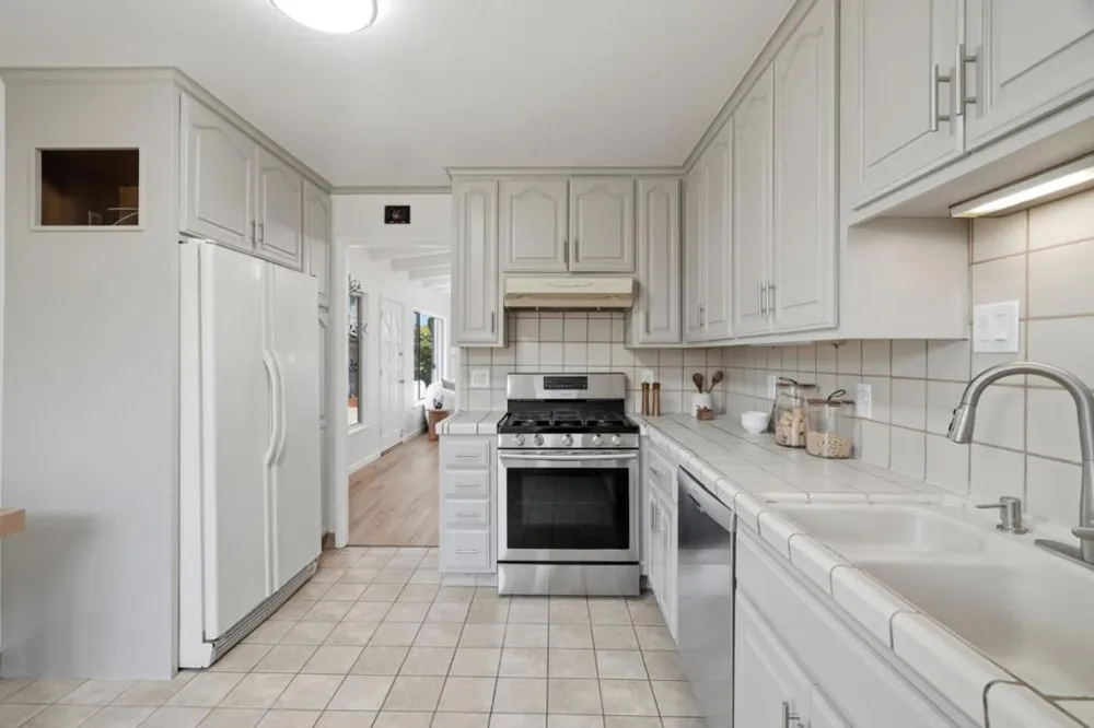 1503 Cobb Street San Mateo, CA 94401