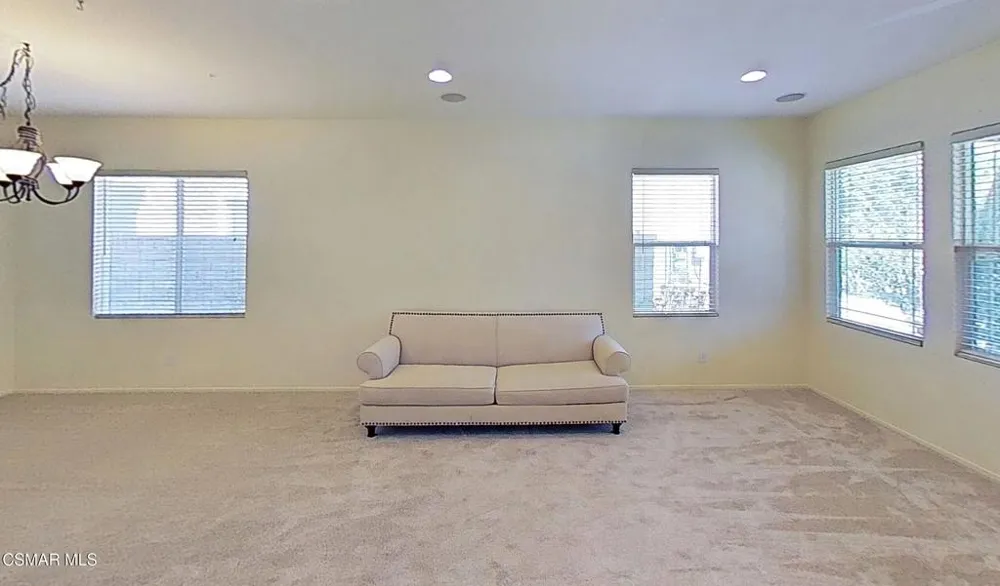 225 Galway Lane Simi Valley, CA 93065