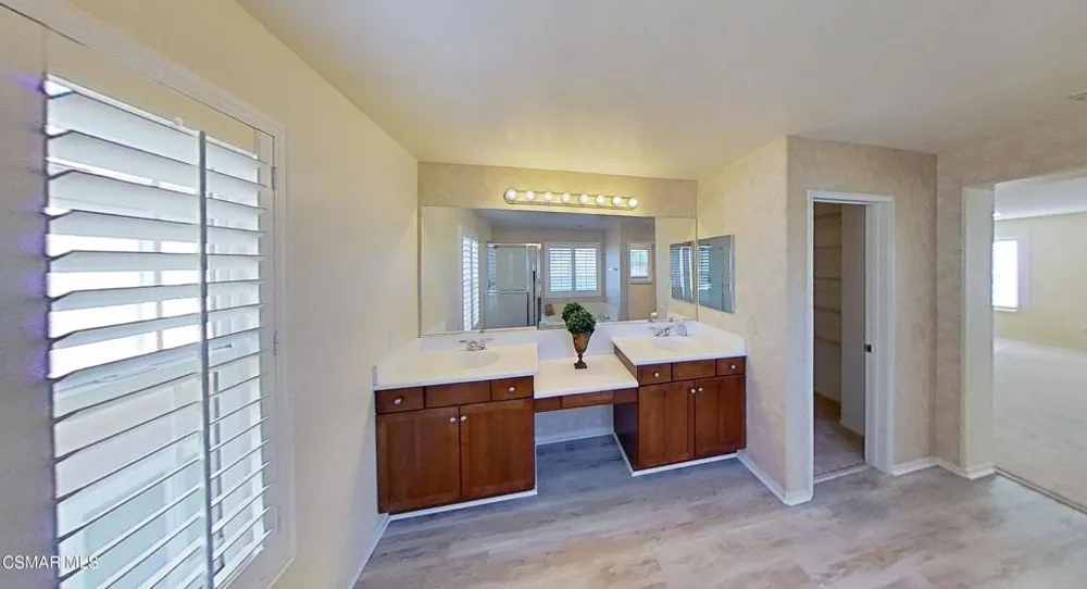 225 Galway Lane Simi Valley, CA 93065