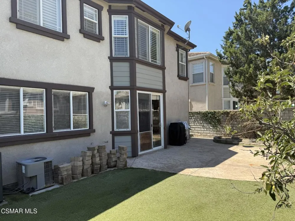 225 Galway Lane Simi Valley, CA 93065