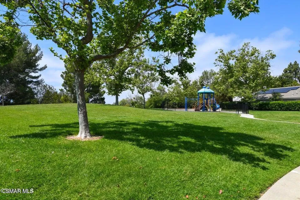2414 Rikkard Drive Thousand Oaks, CA 91362