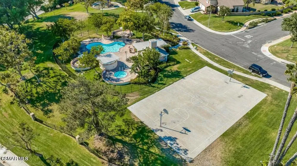 2414 Rikkard Drive Thousand Oaks, CA 91362