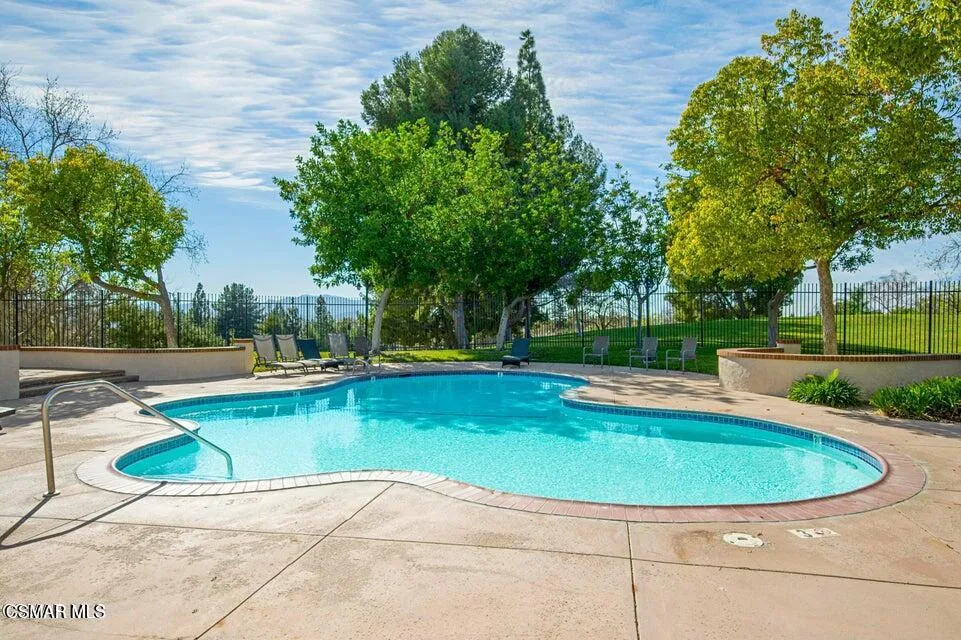 2414 Rikkard Drive Thousand Oaks, CA 91362