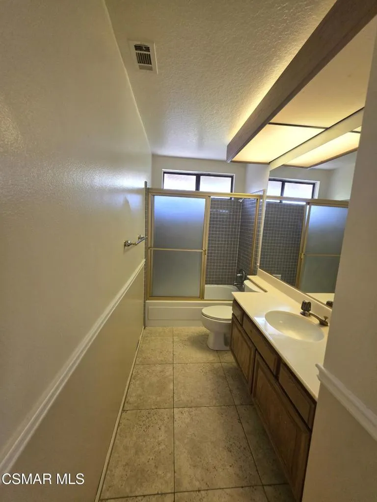 2414 Rikkard Drive Thousand Oaks, CA 91362