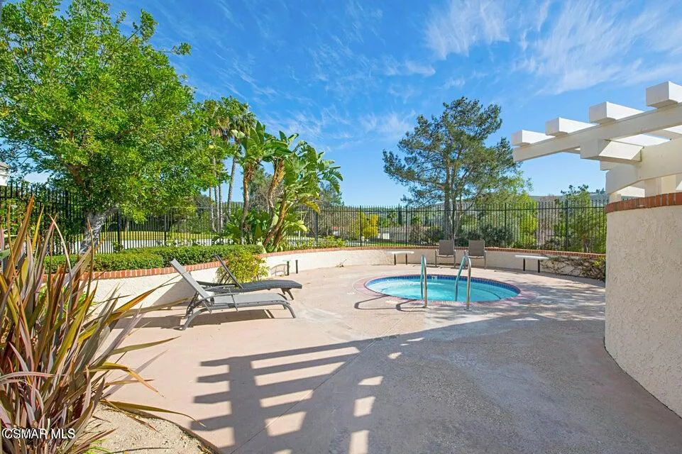 2414 Rikkard Drive Thousand Oaks, CA 91362