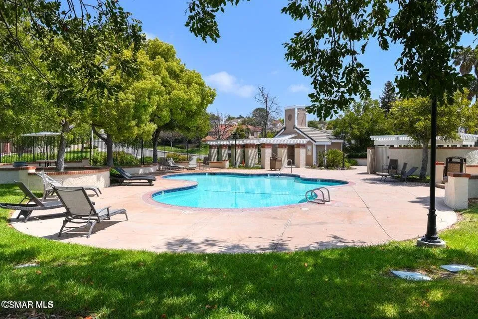 2414 Rikkard Drive Thousand Oaks, CA 91362