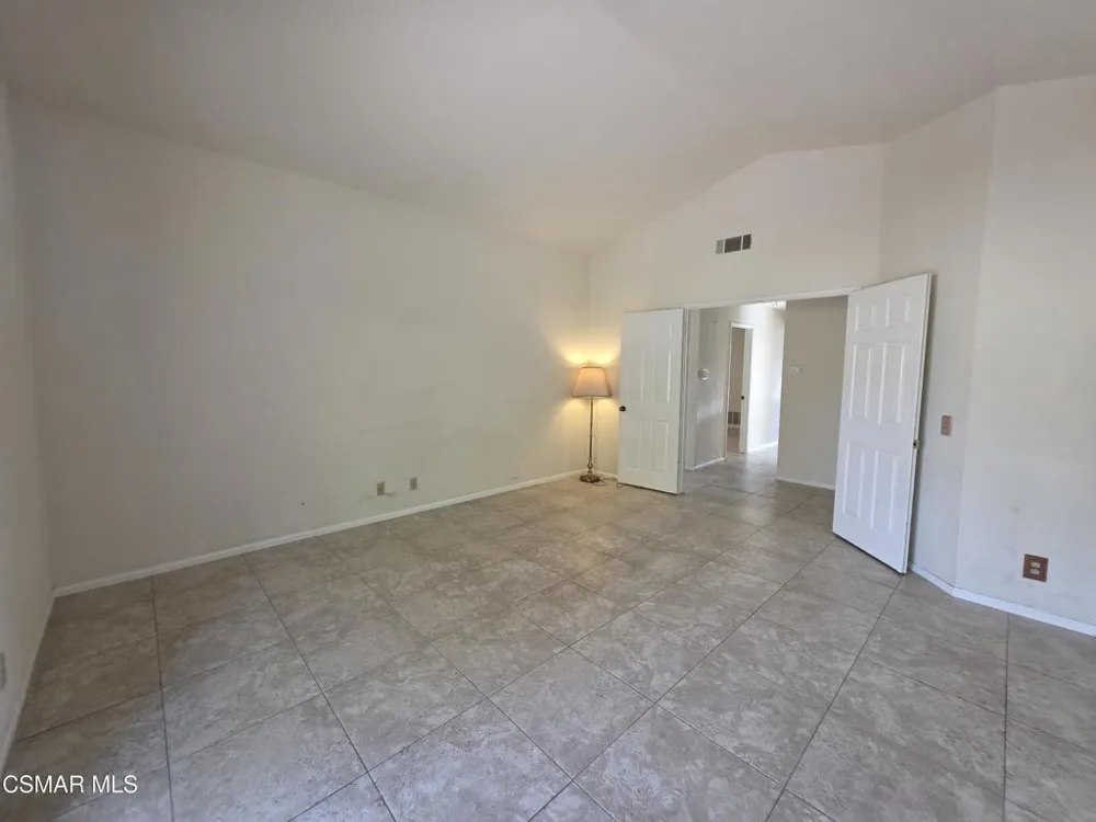 2414 Rikkard Drive Thousand Oaks, CA 91362