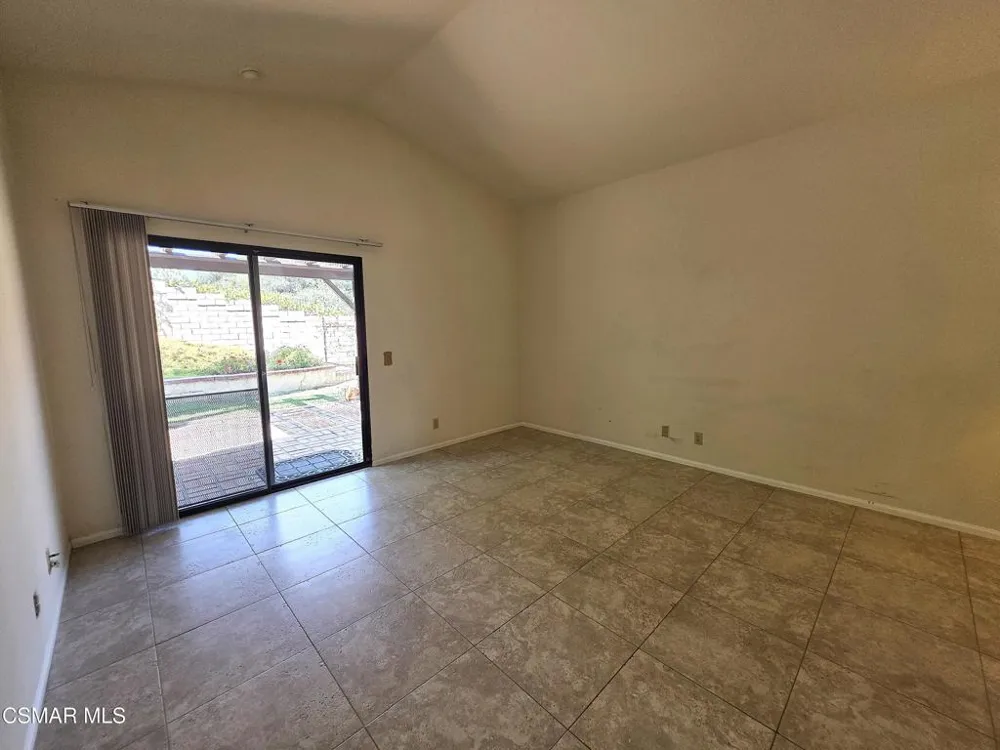 2414 Rikkard Drive Thousand Oaks, CA 91362