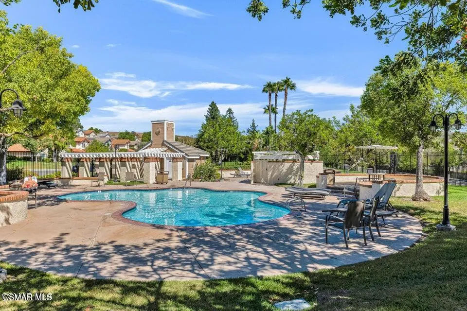 2414 Rikkard Drive Thousand Oaks, CA 91362