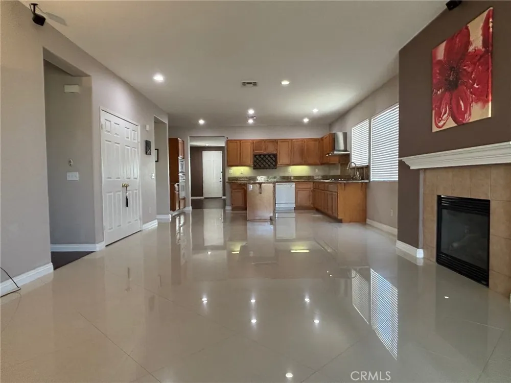 6421 Tigers Eye Court Jurupa Valley, CA 91752