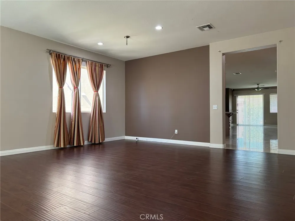 6421 Tigers Eye Court Jurupa Valley, CA 91752