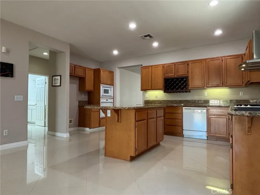 6421 Tigers Eye Court Jurupa Valley, CA 91752