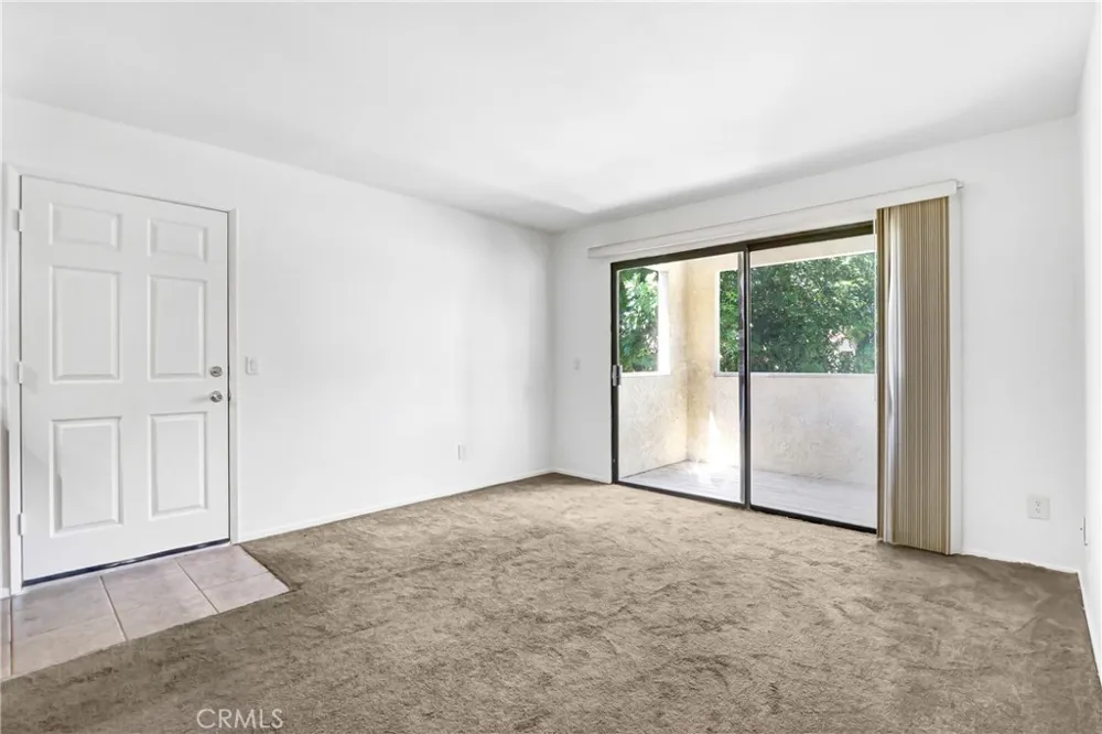 1118 W Blaine #202 Riverside, CA 92507