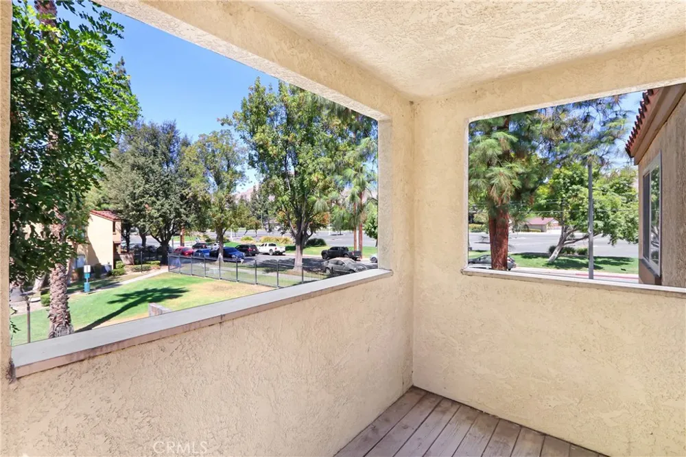 1118 W Blaine #202 Riverside, CA 92507