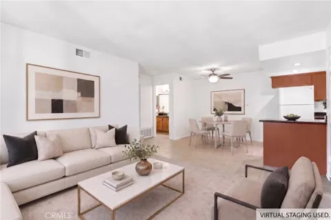 1118 W Blaine #202