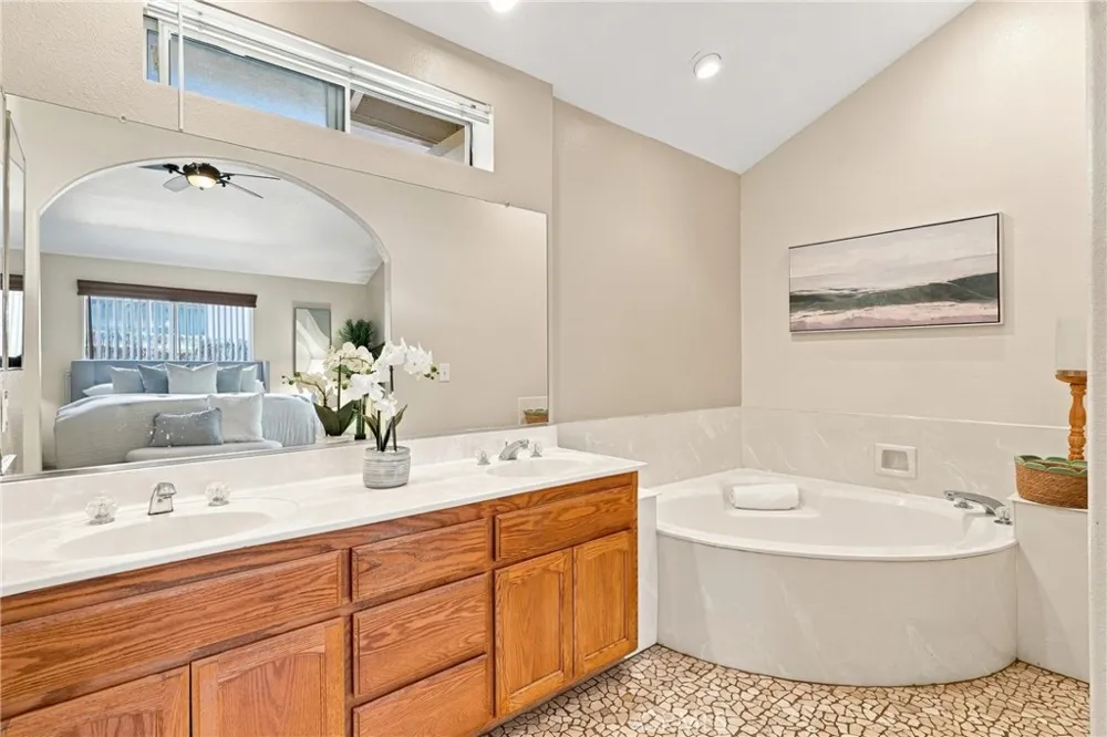 1819 S Lark Ellen West Covina, CA 91792