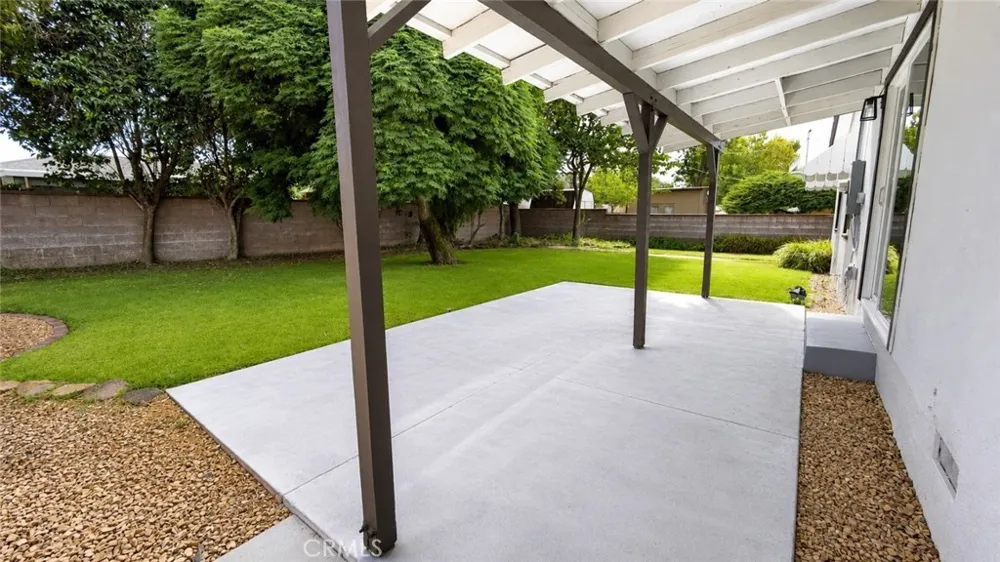 1438 W Ivyton Street Lancaster, CA 93534
