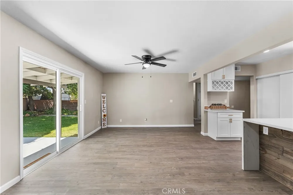 1438 W Ivyton Street Lancaster, CA 93534