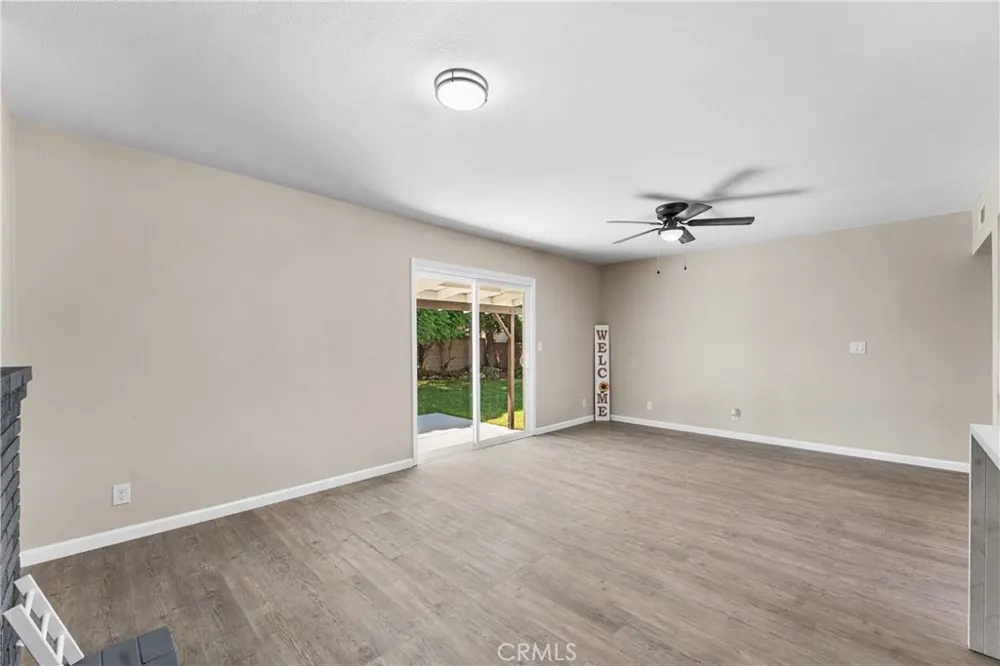 1438 W Ivyton Street Lancaster, CA 93534