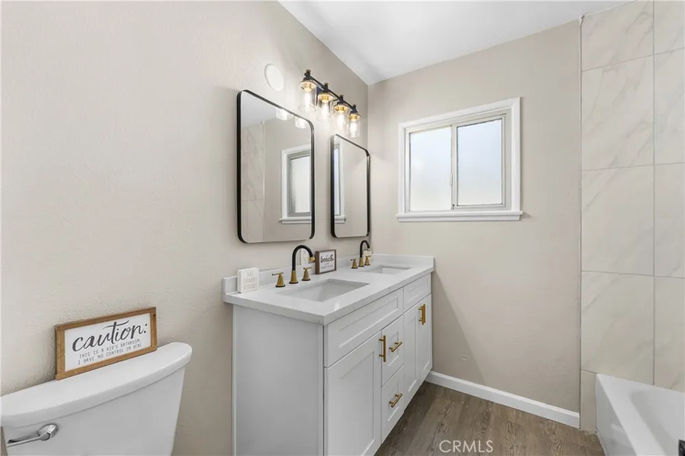 1438 W Ivyton Street Lancaster, CA 93534
