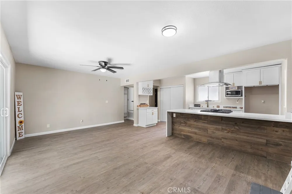 1438 W Ivyton Street Lancaster, CA 93534