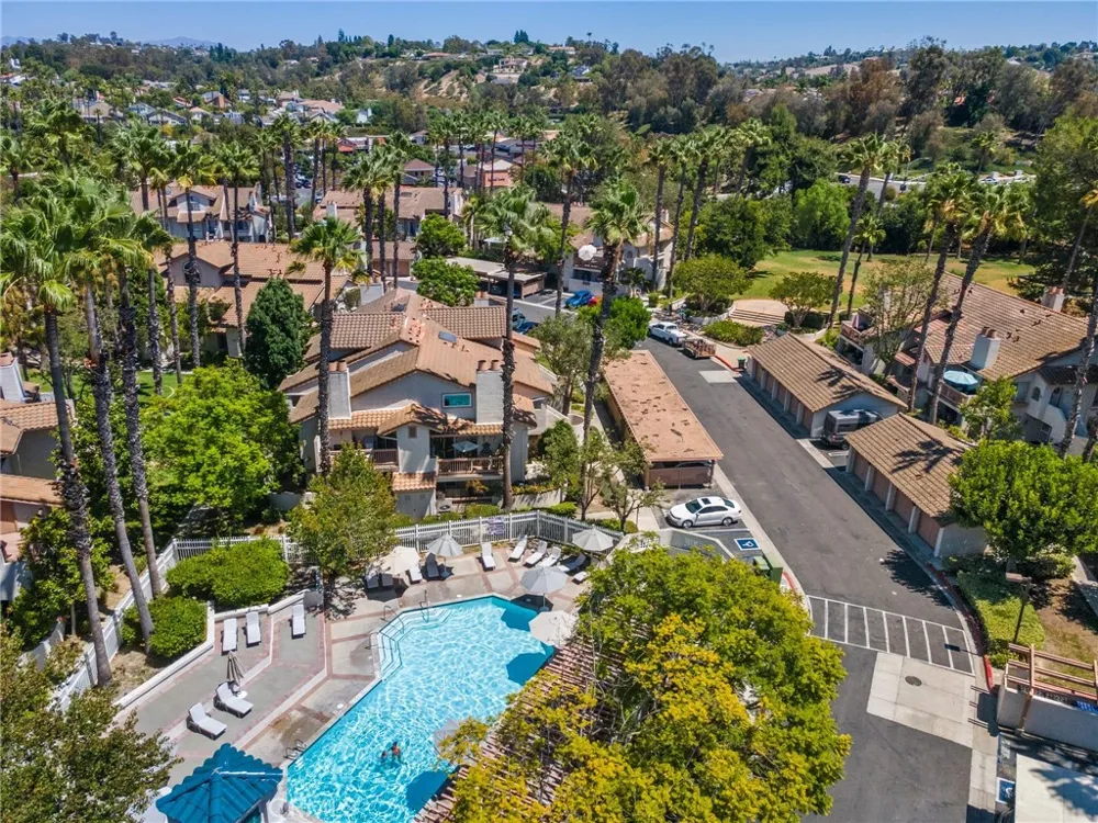 26622 Merienda #4 Laguna Hills, CA 92656