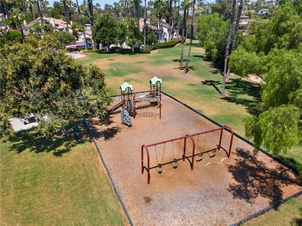 26622 Merienda #4 Laguna Hills, CA 92656