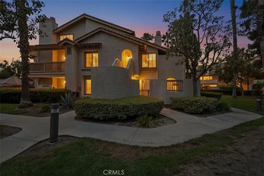 26622 Merienda #4 Laguna Hills, CA 92656