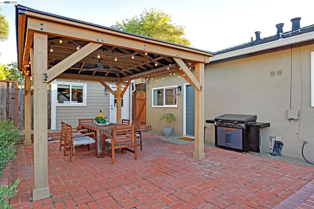 352 Cambridge Way Livermore, CA 94550