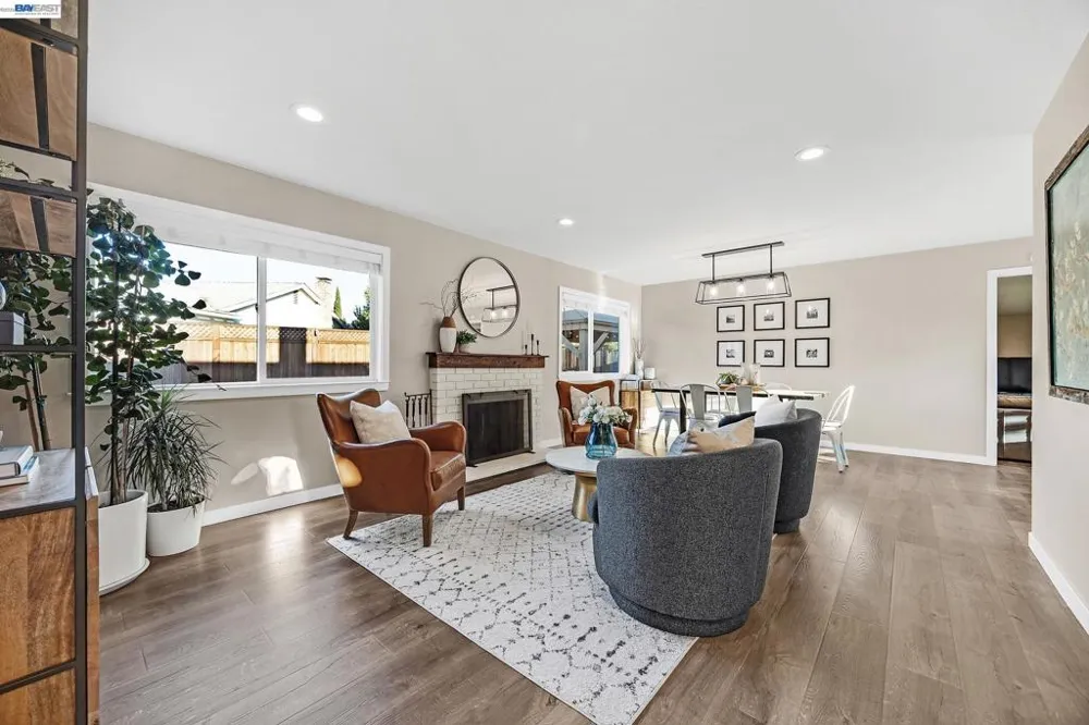 352 Cambridge Way Livermore, CA 94550