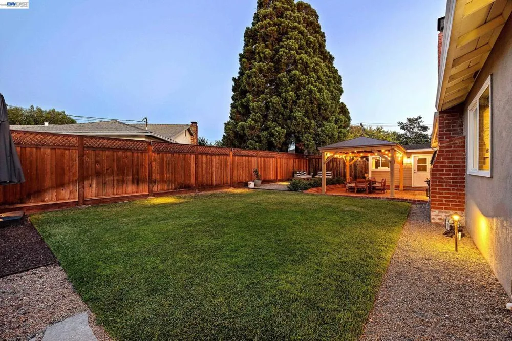 352 Cambridge Way Livermore, CA 94550