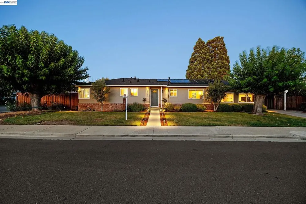 352 Cambridge Way Livermore, CA 94550