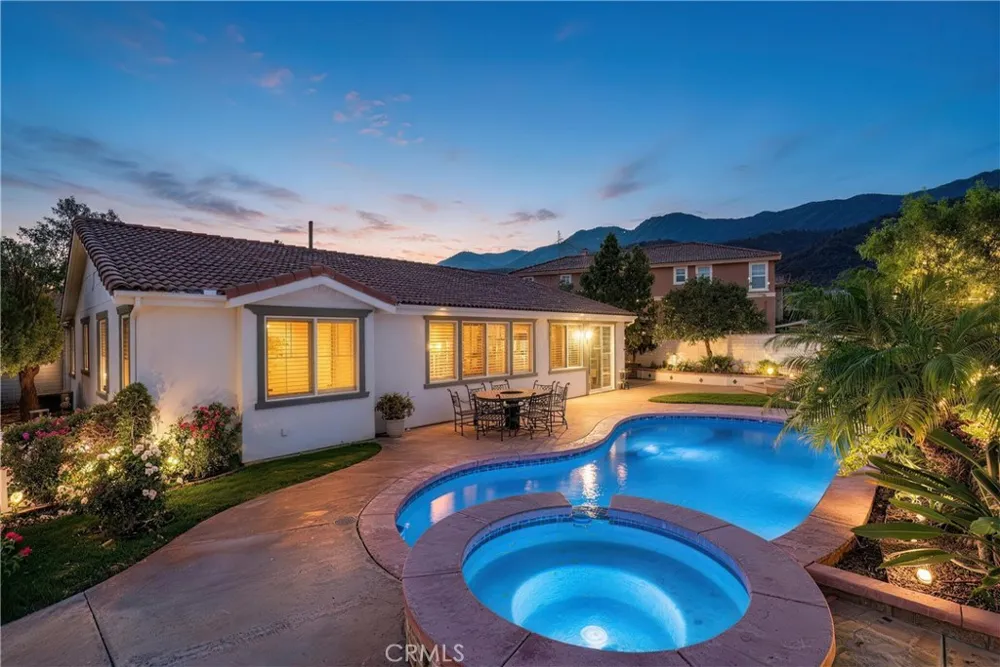 4795 Thornbush Fontana, CA 92336