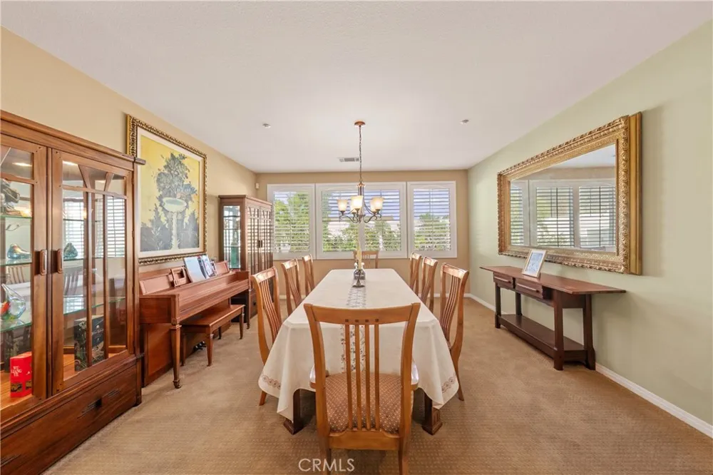 4795 Thornbush Fontana, CA 92336