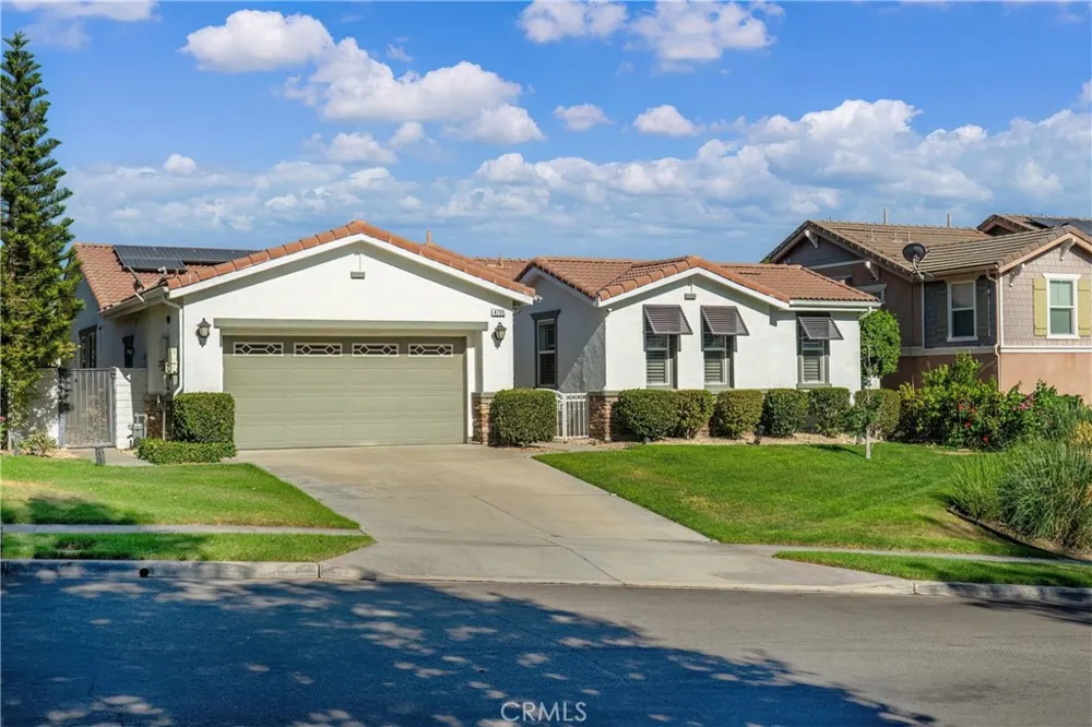 4795 Thornbush Fontana, CA 92336