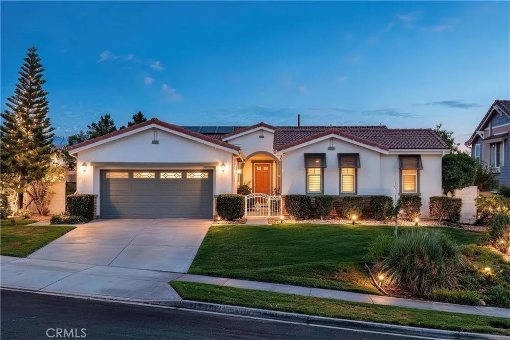 4795 Thornbush Fontana, CA 92336