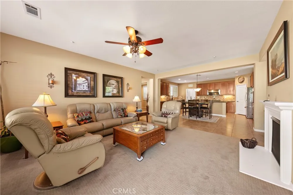 4795 Thornbush Fontana, CA 92336