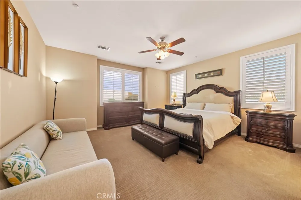 4795 Thornbush Fontana, CA 92336