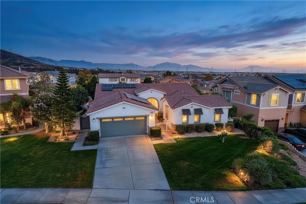 4795 Thornbush Fontana, CA 92336