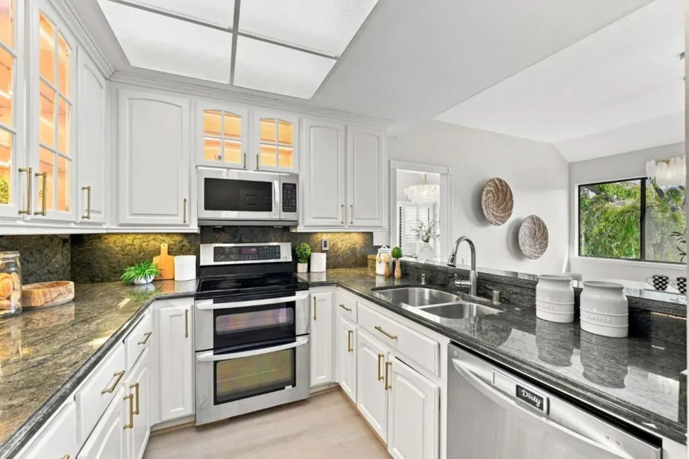 1217 Shoreline Drive San Mateo, CA 94404