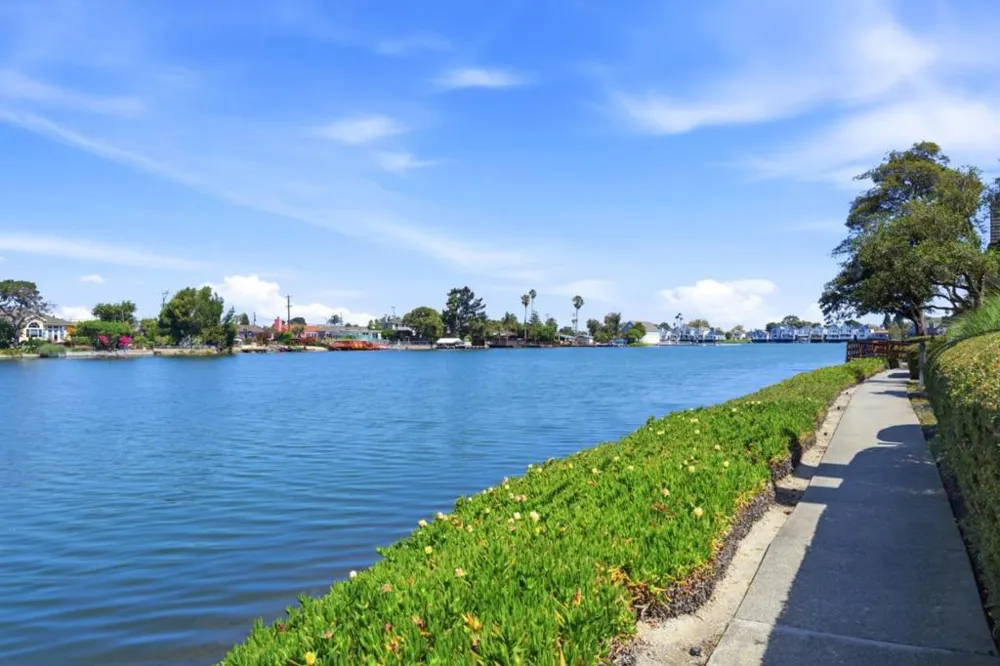 1217 Shoreline Drive San Mateo, CA 94404