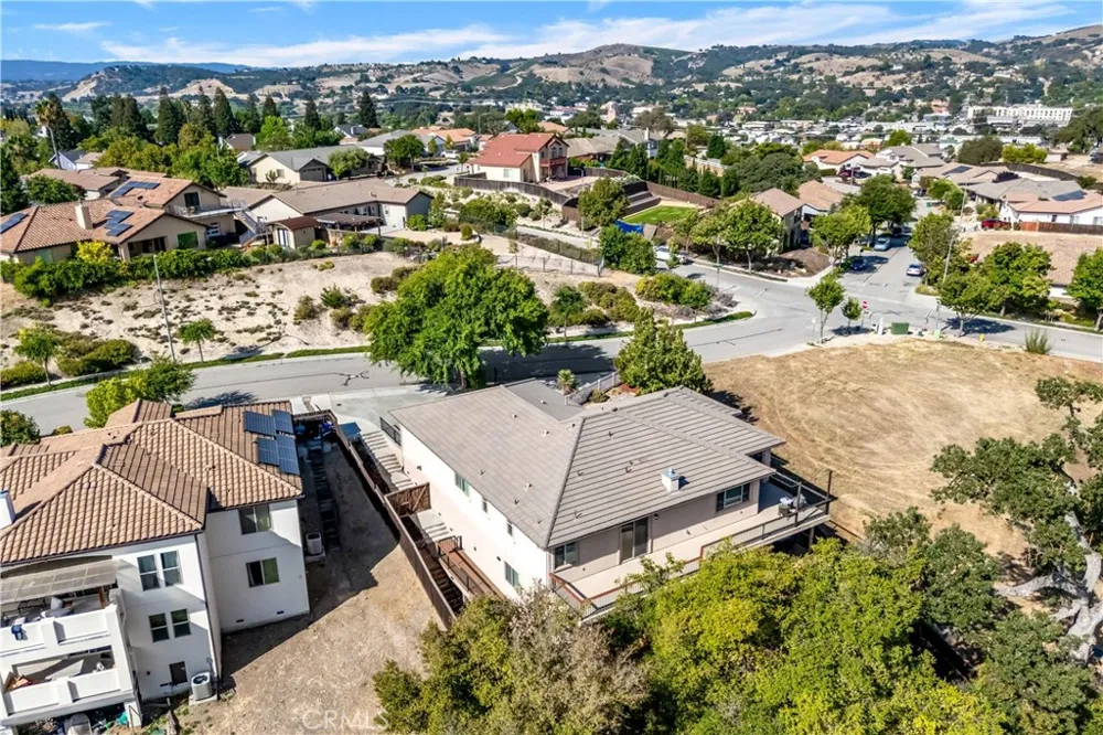 725 Red Cloud Road Paso Robles, CA 93446